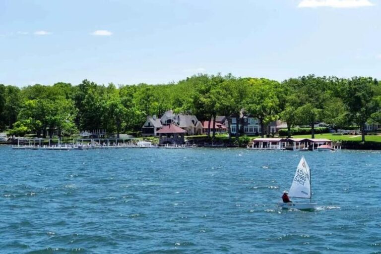 1-Day Tour Lake Geneva & Anderson Japanese Gardens - Lake Geneva: Lakeside Charm and Historic Estates
