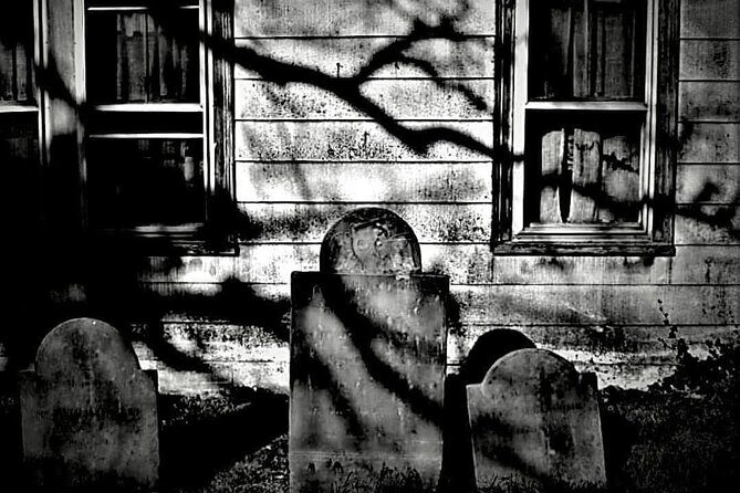 1692 Bloodbath Adult Ghost Tour - An In-Depth Look at the 1692 Bloodbath Adult Ghost Tour