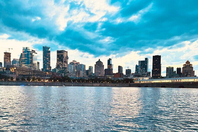 1h-Relaxing day or sunset cruise in Montreal - The Experience in Detail