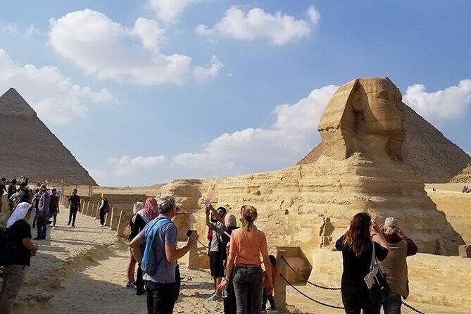 2 Days Private Guided Tours of Cairo and Giza with Free Cairo Airport Transfers - Detailed Breakdown of the Itinerary and Experience