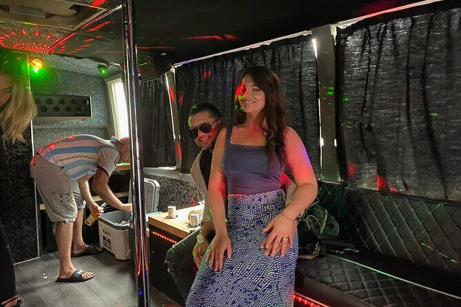 2-hour Party Bus Traveling to Miami Downtown, Brickell and Little Havana - Who Will Love This Tour?