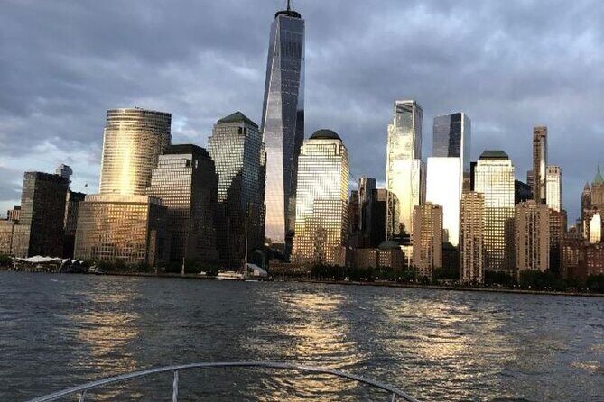 2-Hour Private Luxury Boat Tour in New York City - Who Would Love This Tour?
