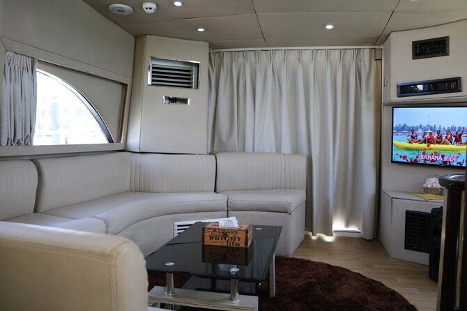 2-Hour Private Yacht 50ft Tour Around Burj Al-Arab - The Itinerary: What’s in Store