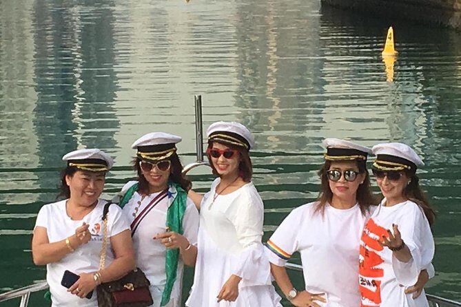2 Hour Yacht Tour Around Palm Island - Who Will Love This Experience