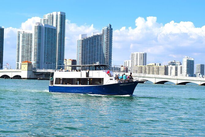 2 Hours Miami Private Boat Rental - Itinerary Breakdown