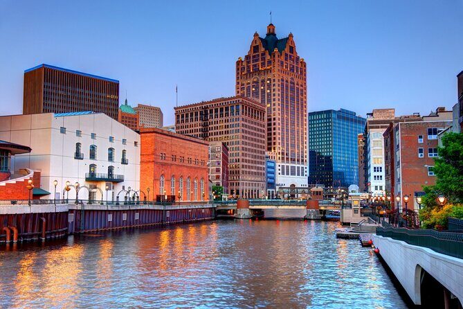2 Hours Private Tour of Milwaukee Marvels - Who Should Consider This Tour?