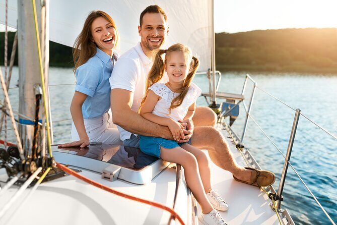 2 Hr Shared Day Sail Along Historic Bay Front - An In-Depth Look at the Experience