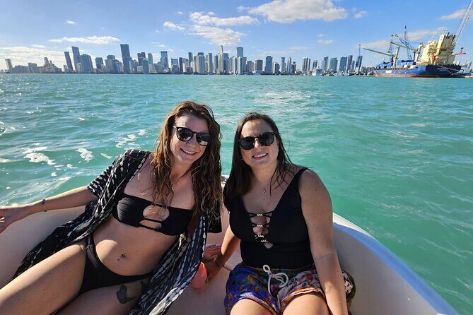 2 hrs Miami Private Boat Tour with Cooler, Ice, Bluetooth Stereo - Exploring the Tour Itinerary