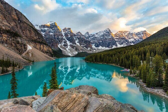 3-Day Rockies Classic Tour (Yoho & Jasper National Park) - Day 2: Glaciers, Waterfalls, and Mountain Towns