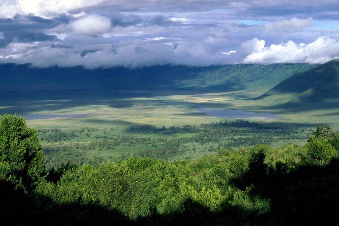3 Days 2 Nights Serengeti, Ngorongoro & Tarangire Wildlife Lodge Safari - The Itinerary in Detail