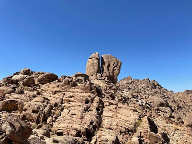 3 Days Tour :Embark on a Journey from Tabuk to the Red Sea - Day 1: Exploring the Red Sea Crossing and Ancient Sites