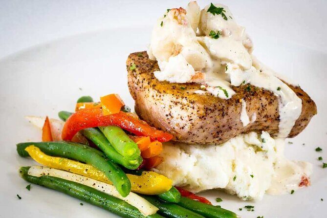 3 Hour Destin Dinner Cruise: Solaris Yacht in Miramar Beach