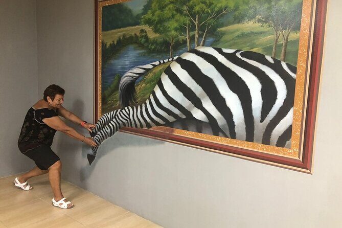 3D World Selfie Museum in Dubai - Who Should Visit the 3D World Selfie Museum?