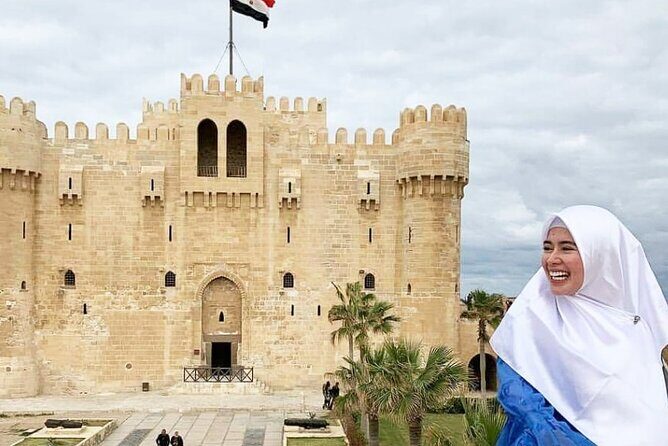 4 Day: Cairo and Alexandria Short Break - Day 2: Giza Pyramids and the Egyptian Museum