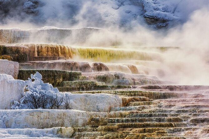 4-Day Yellowstone and Mount Rushmore Tour from Salt Lake City - Day-by-Day Breakdown