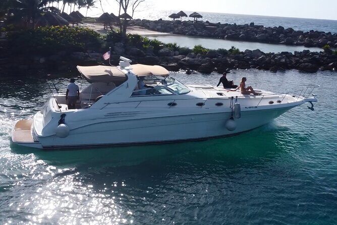 4 hours - Private 48ft Yacht all inclusive in Tulum and Playa del Carmen - What Sets This Tour Apart