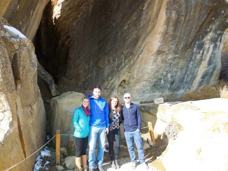4-hr Gobustan & Mud Volcanoes Tour (Tickets Included) - What Makes This Tour Stand Out