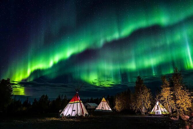 4D3N Aurora Package  Chinese Tour (Chateau/Explorer Stay) - Practical Details and Value