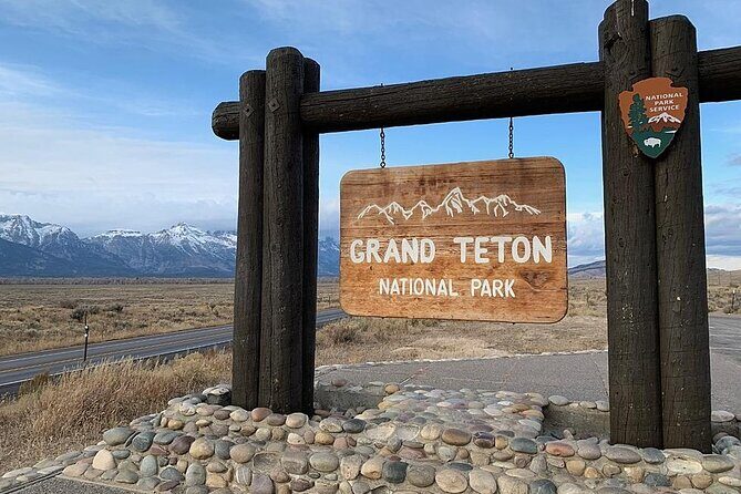 5 Day Tour L. Angeles Las Vegas Yellowstone & Grand Teton from LA - What We Loved and What We Question