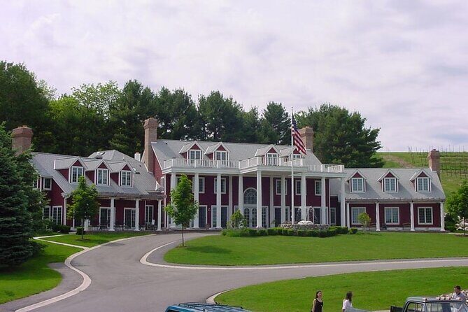 5-Hour Traverse City Wine Tour: 3 Wineries on Leelanau Peninsula - Practical Details & What to Expect