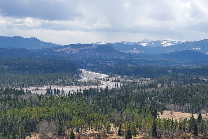 5 hours Winter Wonderland Guided Hike to Fullerton Loop - FAQs
