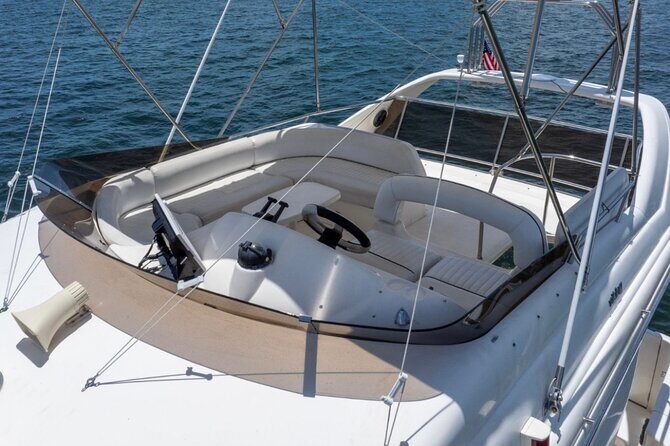55ft 1 Hour FREE Miami Yacht Rental 3 to 6 Hours 13 People - Amenities and Inclusions: What Enhances Your Experience