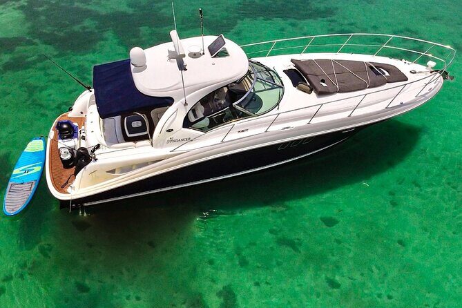5H Private Lux 40' Yacht All Inclusive - Tulum & Playa del Carmen - The Food & Drinks: A Highlight of the Day