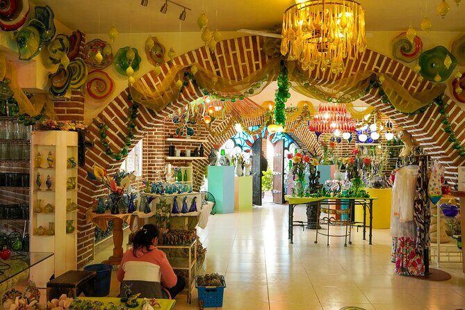 6-Hour Guided City and Cruise Tour of Los Cabos with Lunch - The Overall Experience: Balancing Value and Authenticity