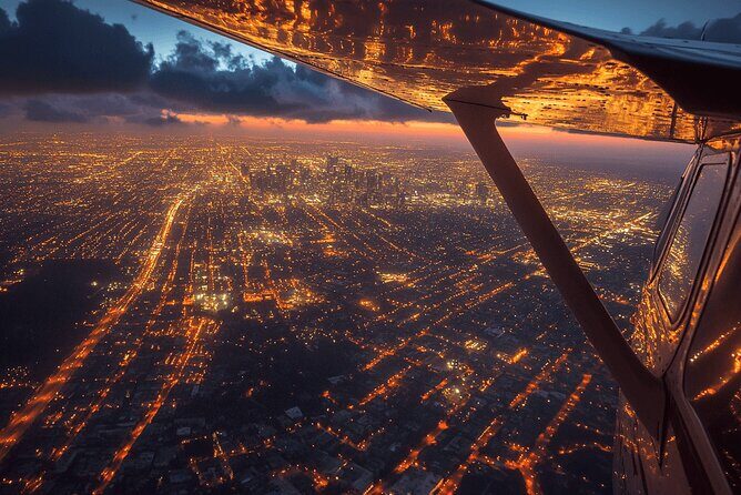 60 Minutes Los Angeles by Night Private Air Tour - Who Will Love This Tour?