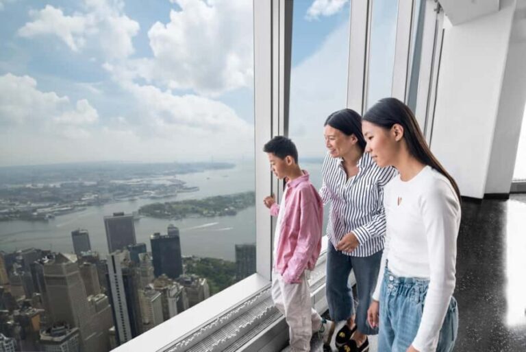 9/11 Memorial & Ground Zero Tour with One World Observatory - Detailed Journey Through the Ground Zero Experience