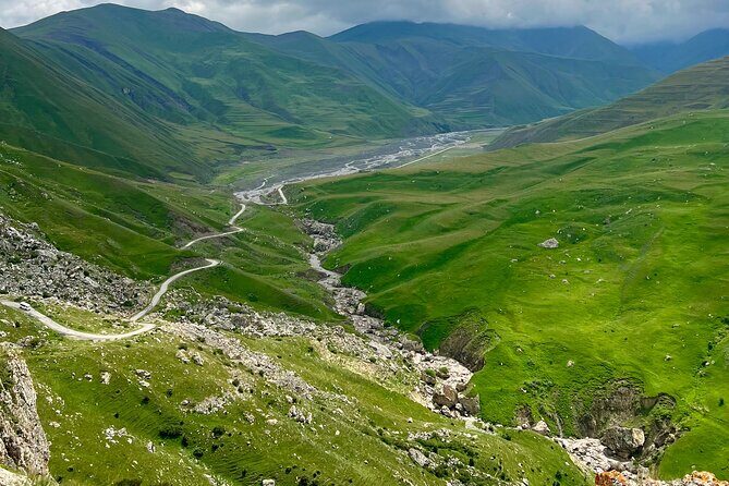 A Full Day Adventure: Khinalug, Guba & Candy Mountains Tour - The Practicalities: Transport, Price, and Group Size