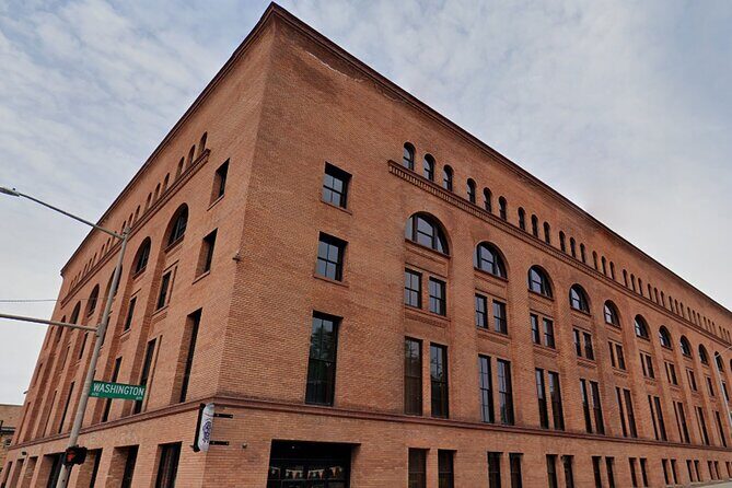 A Self-Guided Tour of Toledo's Warehouse District Architecture