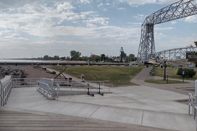 A Self-Guided Walking Tour through Duluths Canal Park - Practical Details & What to Expect