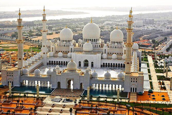 Abu Dhabi City Tour and Qasr AL Watan - A Deep Dive into the Itinerary