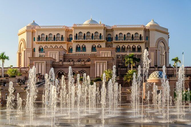 Abu Dhabi City Tour, Grand Mosque, Emirates Palace And The Louvre - Authenticity and Value
