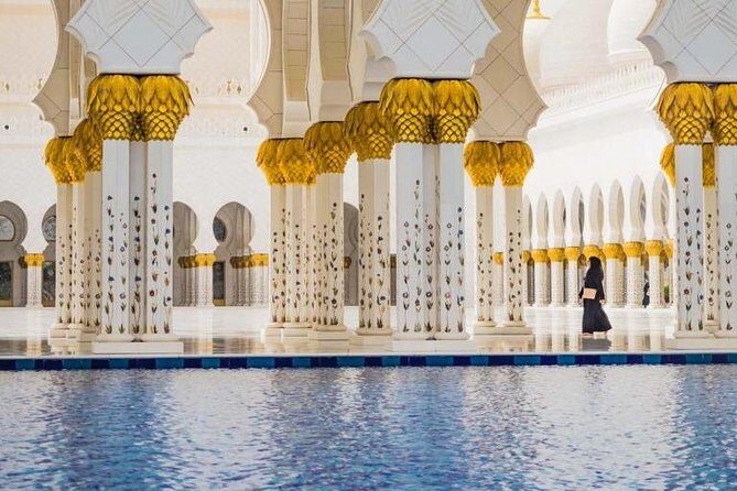 Abu Dhabi City Tour with Buffet Lunch - Transportation & Group Size