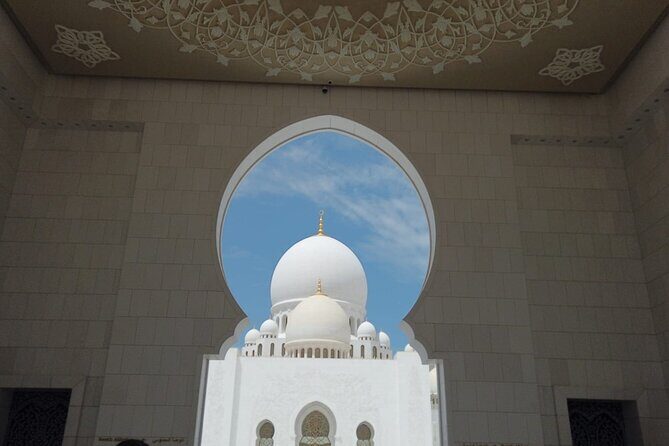 Abu Dhabi City Tour with Gold Coffee: A Taste of Luxury & Culture - Why Choose This Tour? Key Highlights