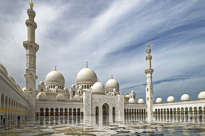 Abu Dhabi Private City Tour Full Day - The Experience and Group Dynamics
