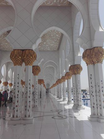 Abu Dhabi Sightseeing with Sheikh Zayed Grand Mosque & Louvre Abu Dhabi Private - Practical Details and Traveler Tips