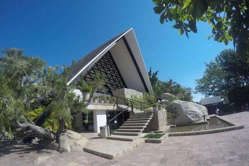 -Acapulco: 4Hrs City Tour w/Peace Chapel and Mural of Diego