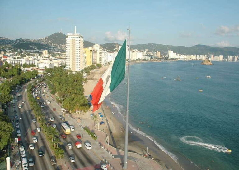 .Acapulco History Cultural Tour & Cliff Divers Show w/Lunch - Who Is This Tour Best Suited For?