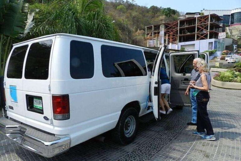 -Acapulco: Private Car or Van Rental with Local Guide - The Experience of Private Transportation