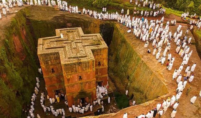 Addis Ababa: 2-Day Lalibela Churches Tour with Flights - The Itinerary in Detail