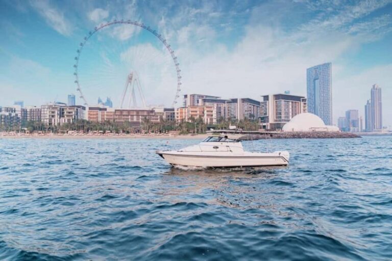 Adventure on Dubais Mini Boat Rides! Private upto 8 guests - A Deep Dive into the Dubai Mini Boat Experience