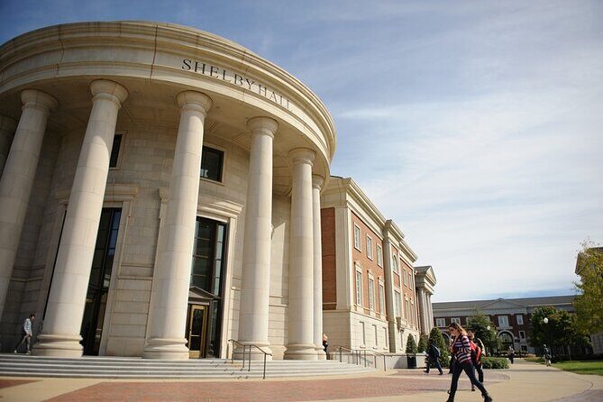 Adventurous Walking Tour of University of Alabama