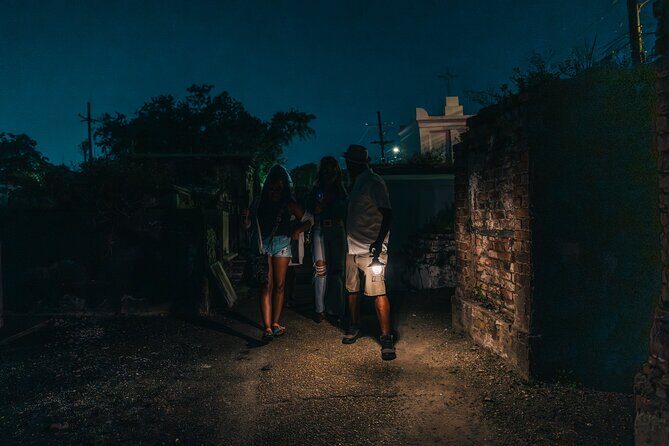After-Dark Historical Night Tour of St. Louis Cemetery No. 1 - What Makes This Tour Stand Out?