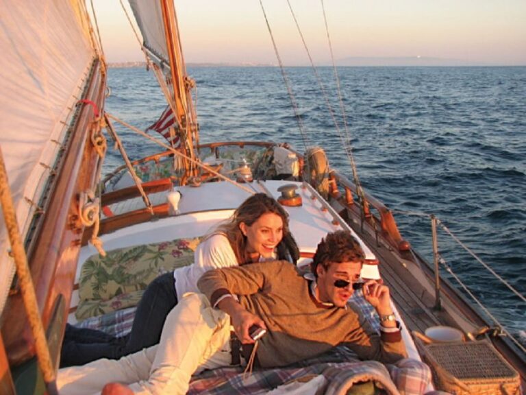 Agadir: Private Sunset Boat Tour with Light dinner - What the Reviews Taught Us