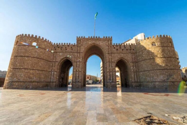 Al Balad Old Town Tour in Jeddah Historical City - The Practical Side: What Matters for Travelers