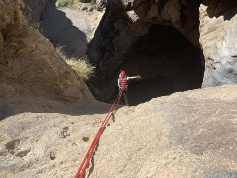 Al Shalal Cave - The Journey Through Oman’s Natural Wonders