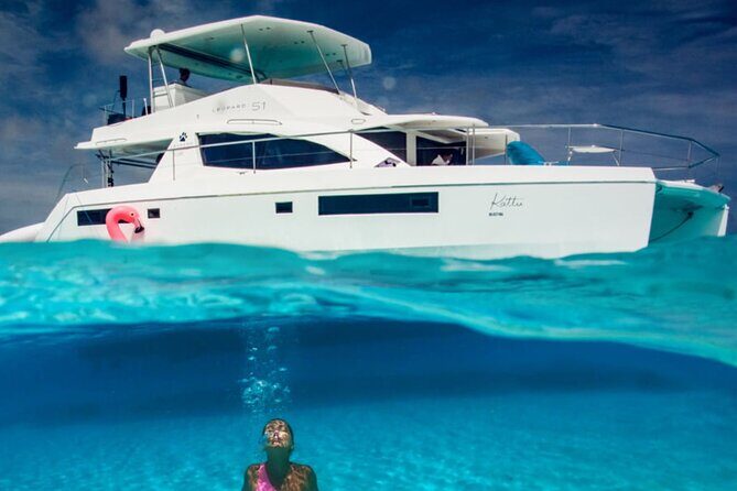 All inclusive 4 Hour Luxury Catamaran Charter in Riviera Maya - Food and Drinks: A Highlight